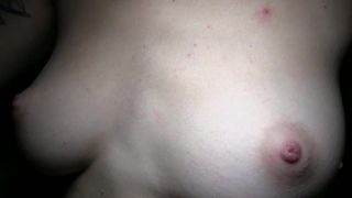 Няшная девушка за деньги сосёт в отеле толстый член и трахается с парнем